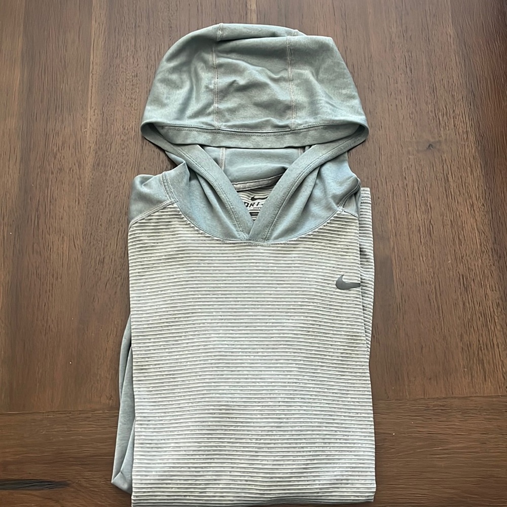 Nike DriFit Hooded sweater